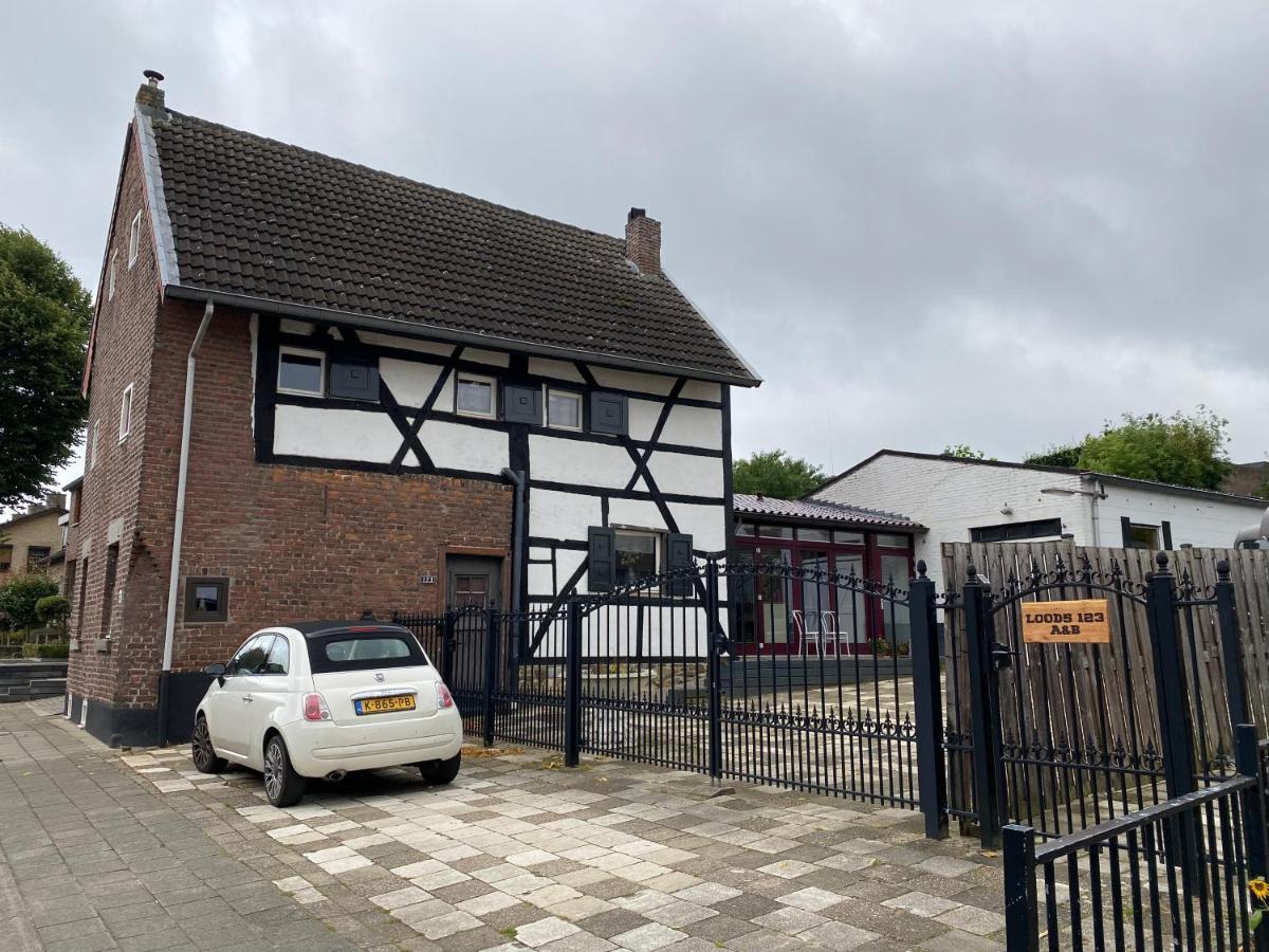 Villa Loods 123 Bed & Kitchen Landgraaf Exterior foto